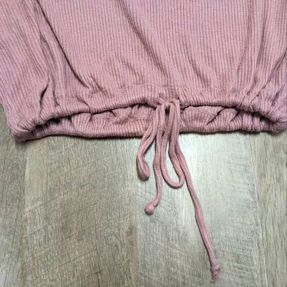 Express Pink Ribbed Crop Top Long Sleeve - Picture 2 of 6